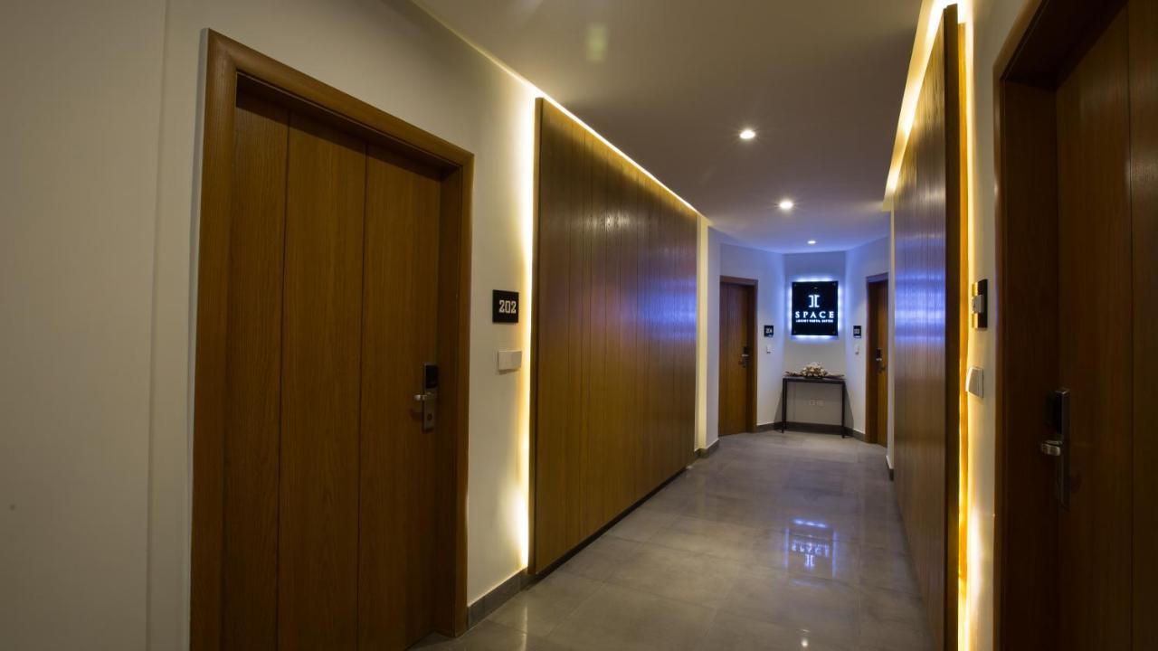 Space Luxury Rental Suites Rawalpindi Bagian luar foto